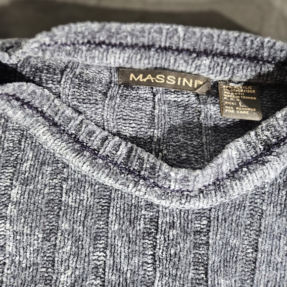 Vintage Acrylic Sweater - Picture 3 of 4